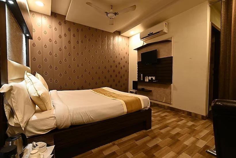 Hotel I.P. Palace 러크나우 외부 사진