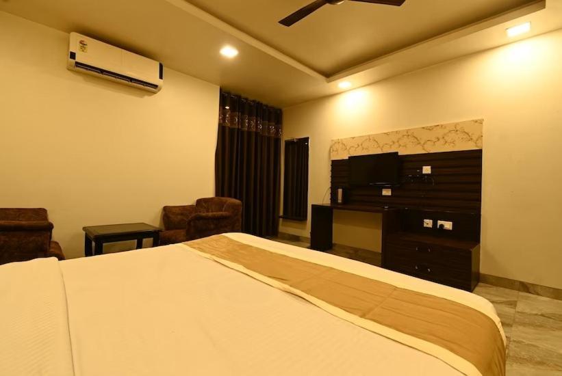 Hotel I.P. Palace 러크나우 외부 사진