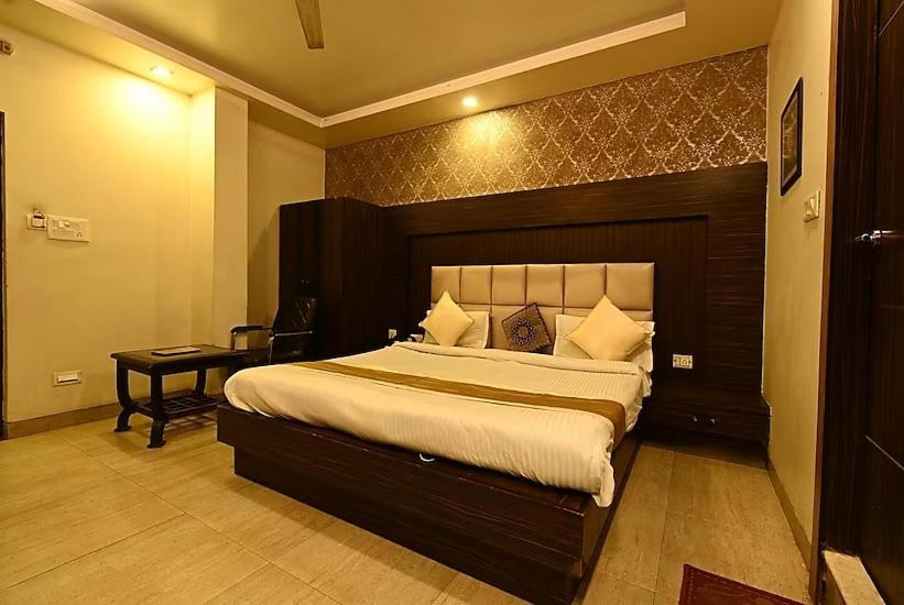 Hotel I.P. Palace 러크나우 외부 사진